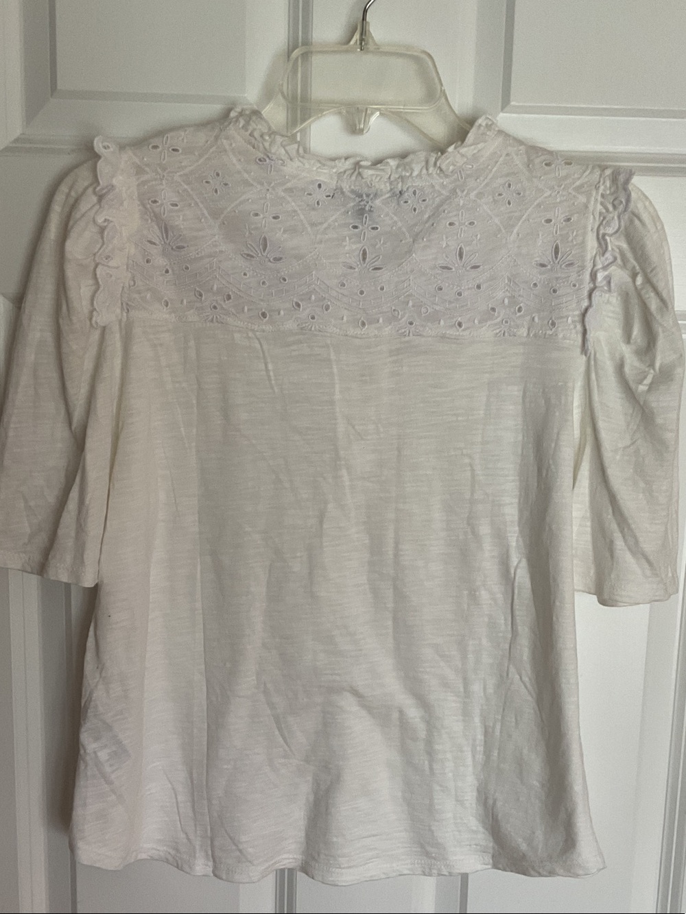 Democracy White Eyelet Collar Women's Top - Picture 5 of 8